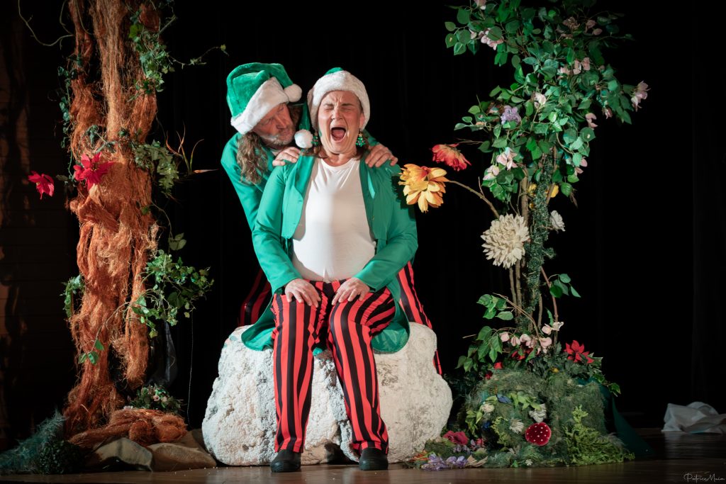 DESSOUS DE SCENE LA LEGENDE DES LUTINS TORDUS SPECTACLE JEUNE PUBLIC