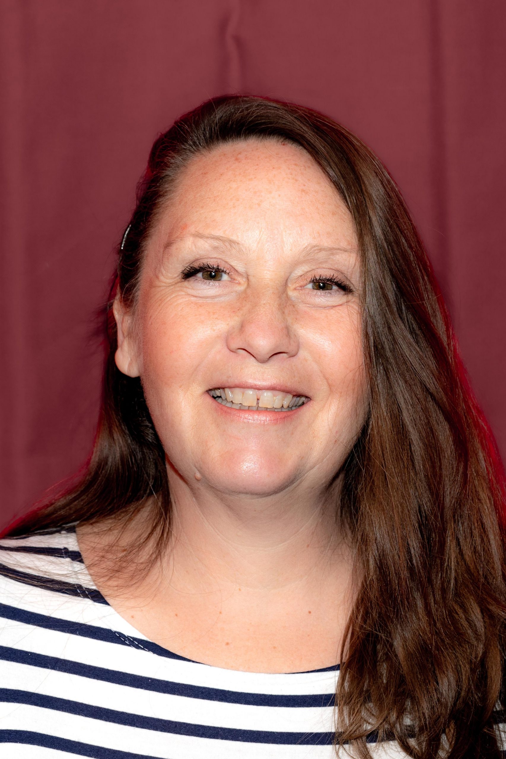 DESSOUS DE SCENE SABINA CRAVOTTA PRODUCTION ET DIFFUSION