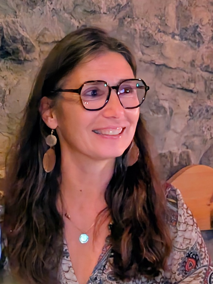 DESSOUS DE SCENE MARIANNE CRAVOTTA TRESORIERE